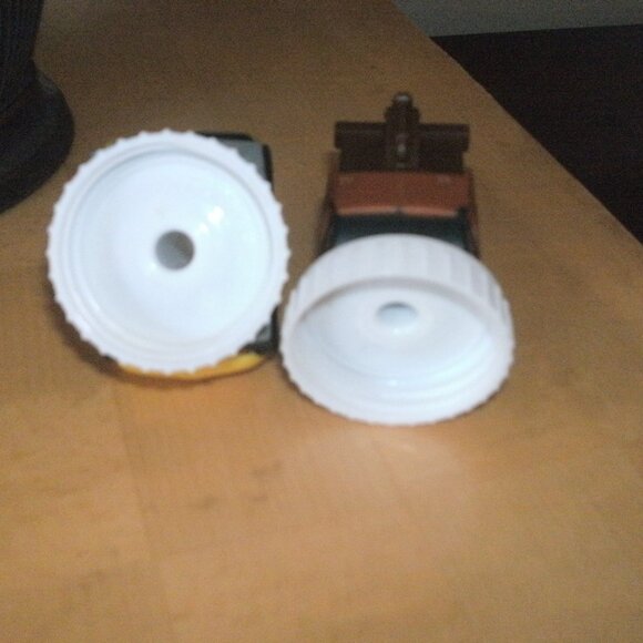 2 Collectible Disney Pixar Cars Good To Grow Juice Topper Mater & Dinoco Unused - Picture 3 of 3